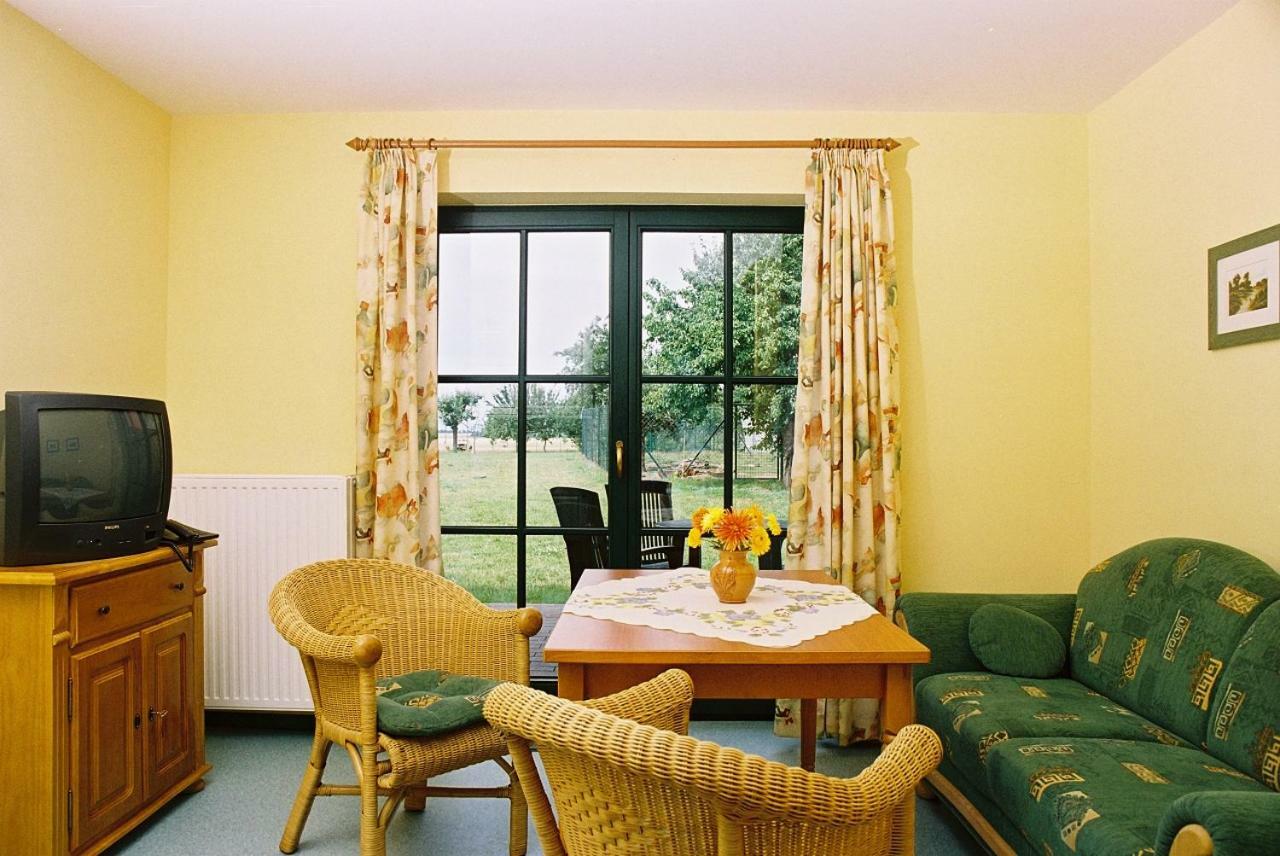 Landferienhof "Mueritzufer" Ludorf ภายนอก รูปภาพ