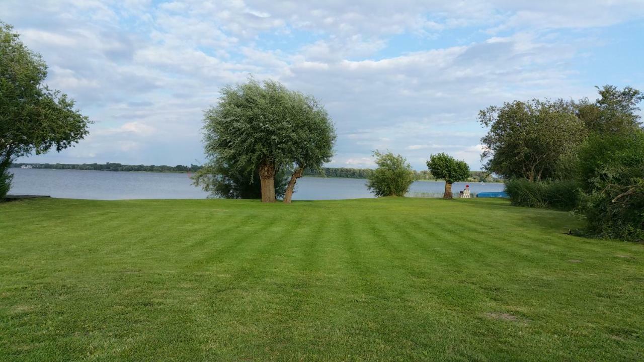 Landferienhof "Mueritzufer" Ludorf ภายนอก รูปภาพ